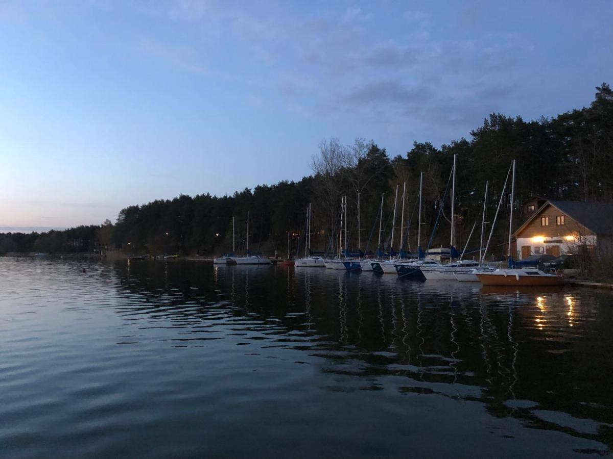 Vila Skrawek Nieba Borsk Exteriér fotografie
